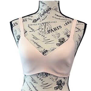**DKNY Soft Blush/pale pink adjustable strap lightly padded bra Sz 32B